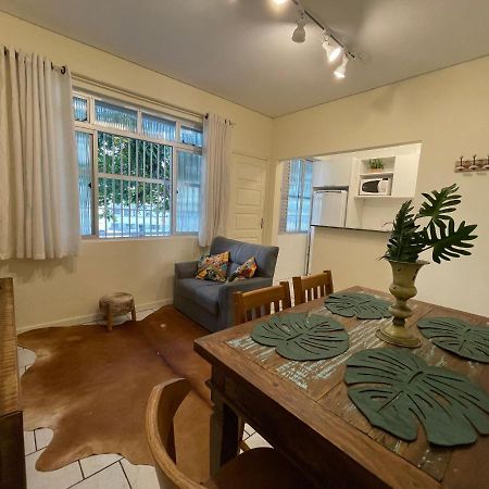 Apartamento 2 quartos com Estacionamento a 100 m do Mar no coração de Balneário Camboriu Exterior foto