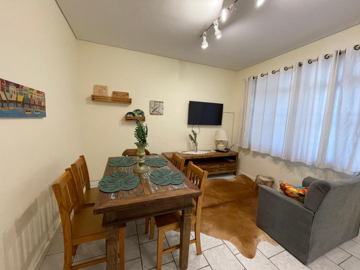 Apartamento 2 quartos com Estacionamento a 100 m do Mar no coração de Balneário Camboriu Exterior foto