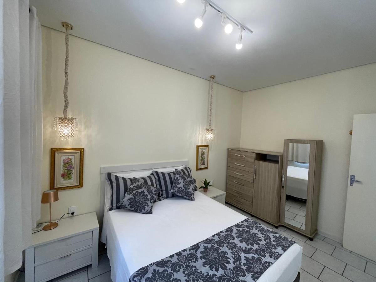 Apartamento 2 quartos com Estacionamento a 100 m do Mar no coração de Balneário Camboriu Exterior foto