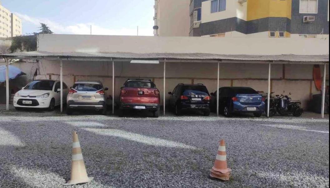 Apartamento 2 quartos com Estacionamento a 100 m do Mar no coração de Balneário Camboriu Exterior foto